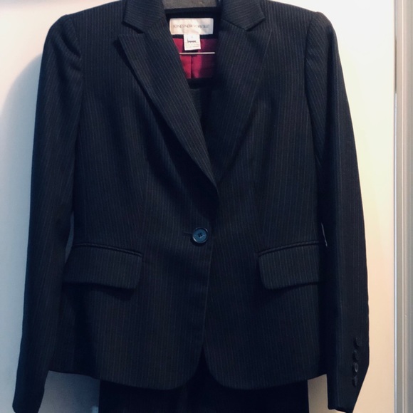 Jones New York paint suit - Picture 2 of 2